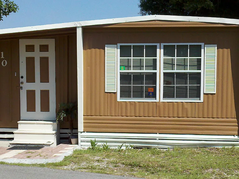1259 N Tamiami Trl #30 — Photo 1