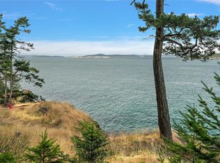 1324 Greenleaf Ln, Sidney, BC V8L 5Y9