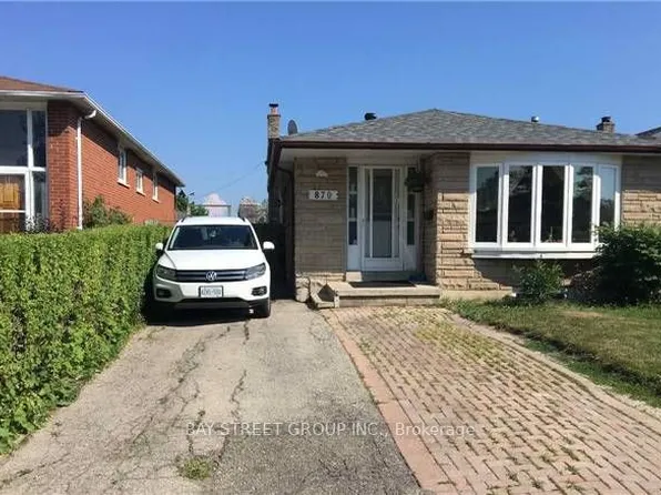 870 Consort Cres, Mississauga, ON L5C 1J9