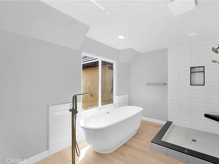 6082 Eaglecrest Dr — Photo 23