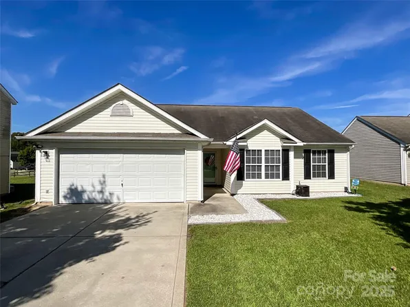 5128 Foxmeade Ct, Lancaster, SC 29720
