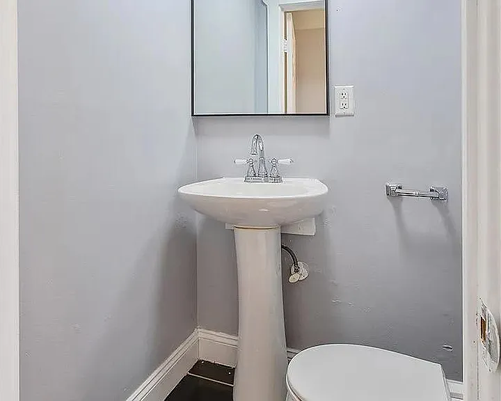 203 Maple St #1 — Photo 5