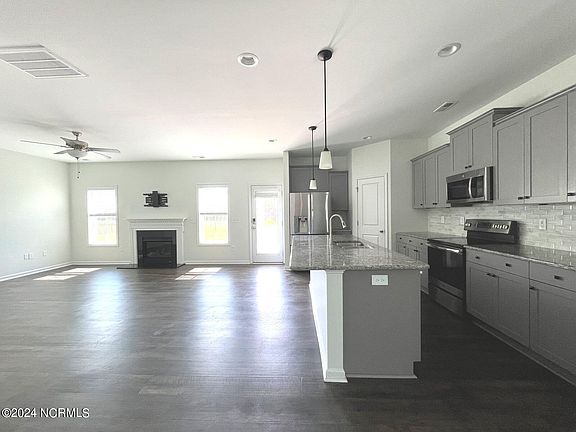4th image of 885 Carolina Rd