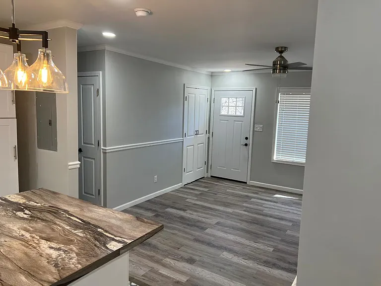 207 Herbert St — Photo 33
