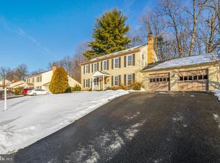 5317 Hampton Forest Way, Fairfax, VA 22030