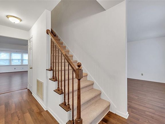 4th image of 16 Glen Forest Drive