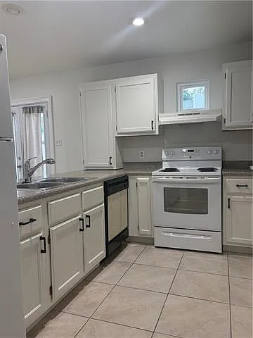 2 bed, 1.5 bath, 1100 sqft, $1,400 — Photo 4