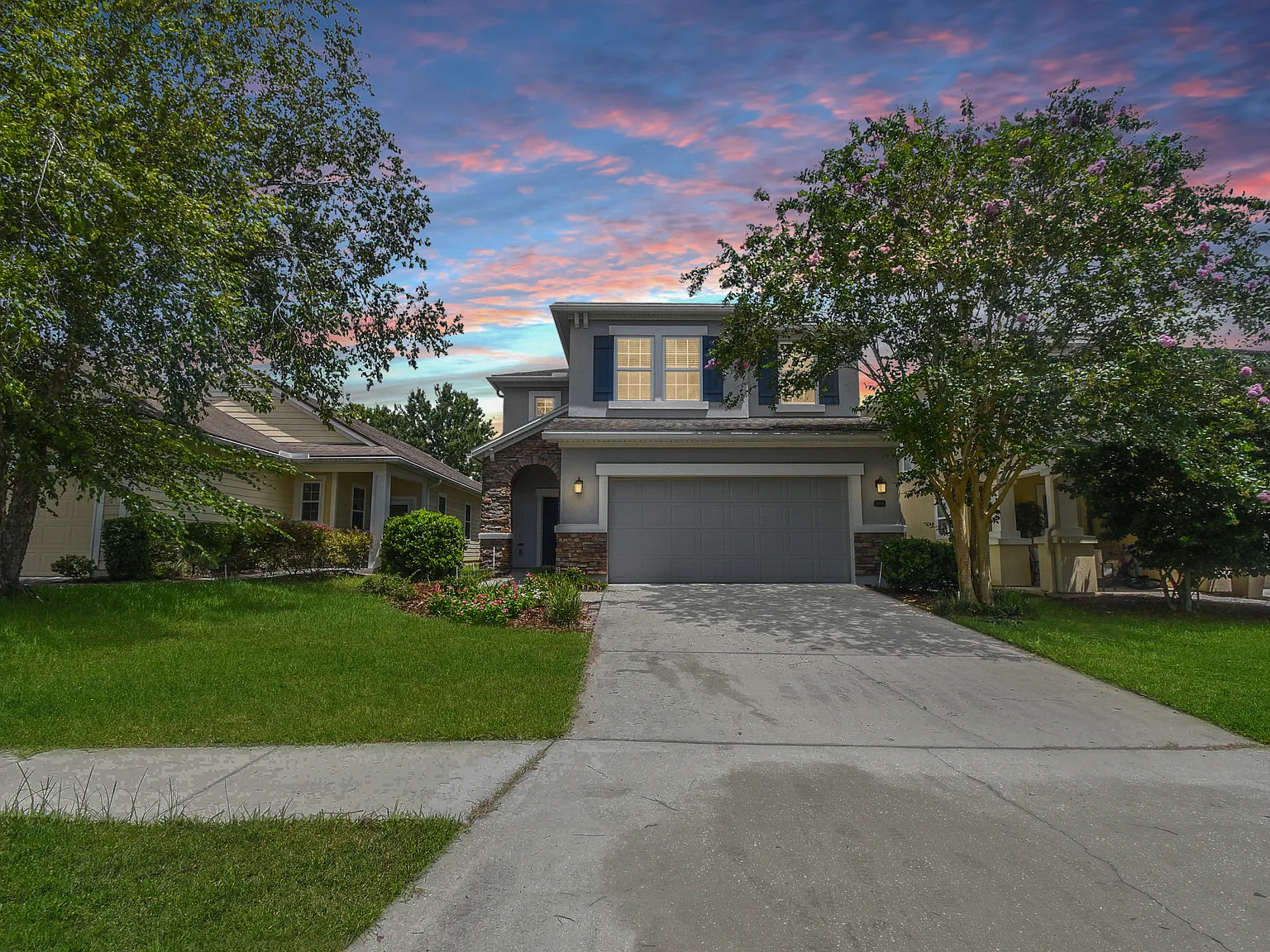 3 bed, 2.5 bath, 2564 sqft, $3,500 — Photo 1