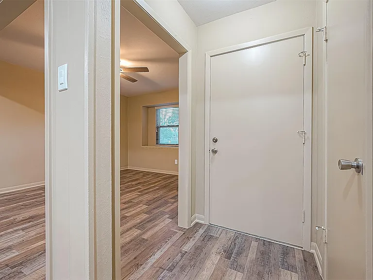 722 Venice St — Photo 5