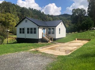 1179 Meadow Branch Rd, Robbinsville, NC 28771