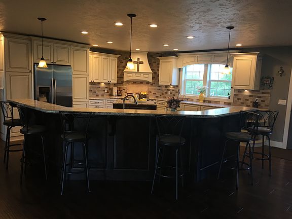 Kitchen view from livingroom
