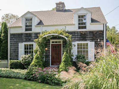 6435 N Santa Monica Blvd, Fox Pt, WI, 53217