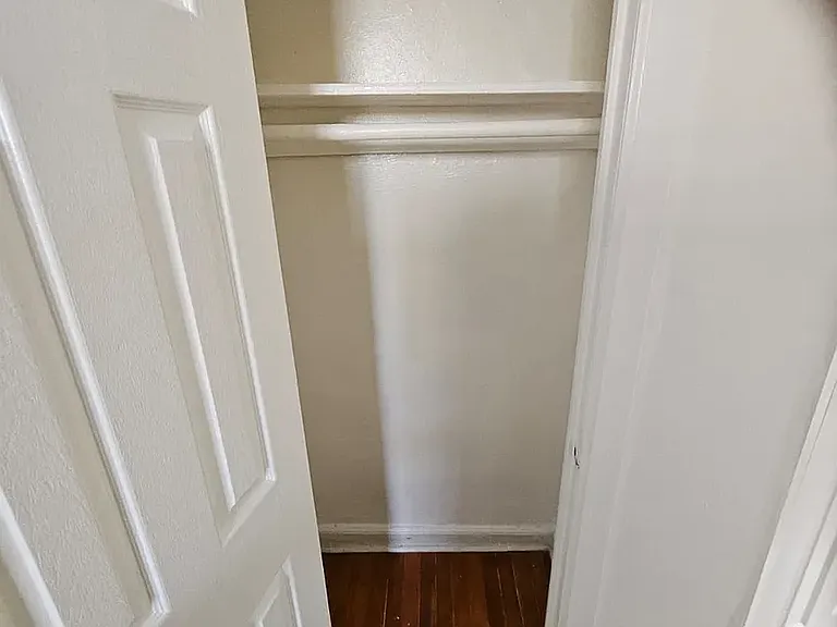 1 E 213th St #8F — Photo 10
