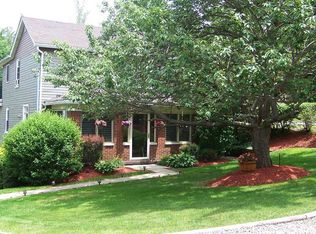 7046 Pleasant Valley Rd, Irwin, PA 15642