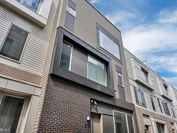 3rd image of 2118 Kensington Walk