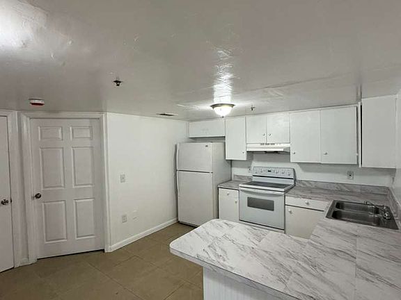 4th image of 7104-7126 NW 14th Pl #11482196