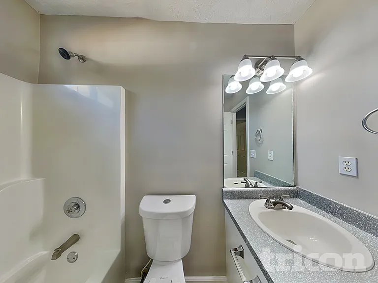 210 Shenandoah Dr — Photo 13