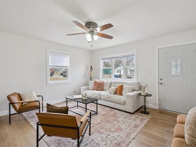 4016 E Seneca Ave, Des Moines, IA, 50317