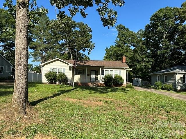 1st image of 411 Woodside Dr