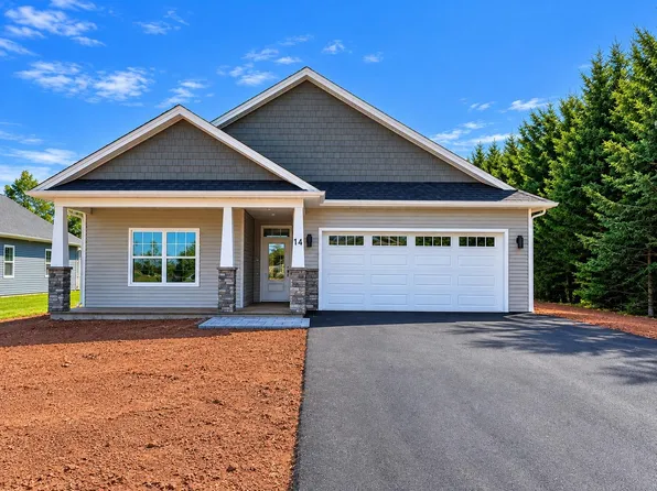14 Norman Dr E, Charlottetown, PE C1C 1E9