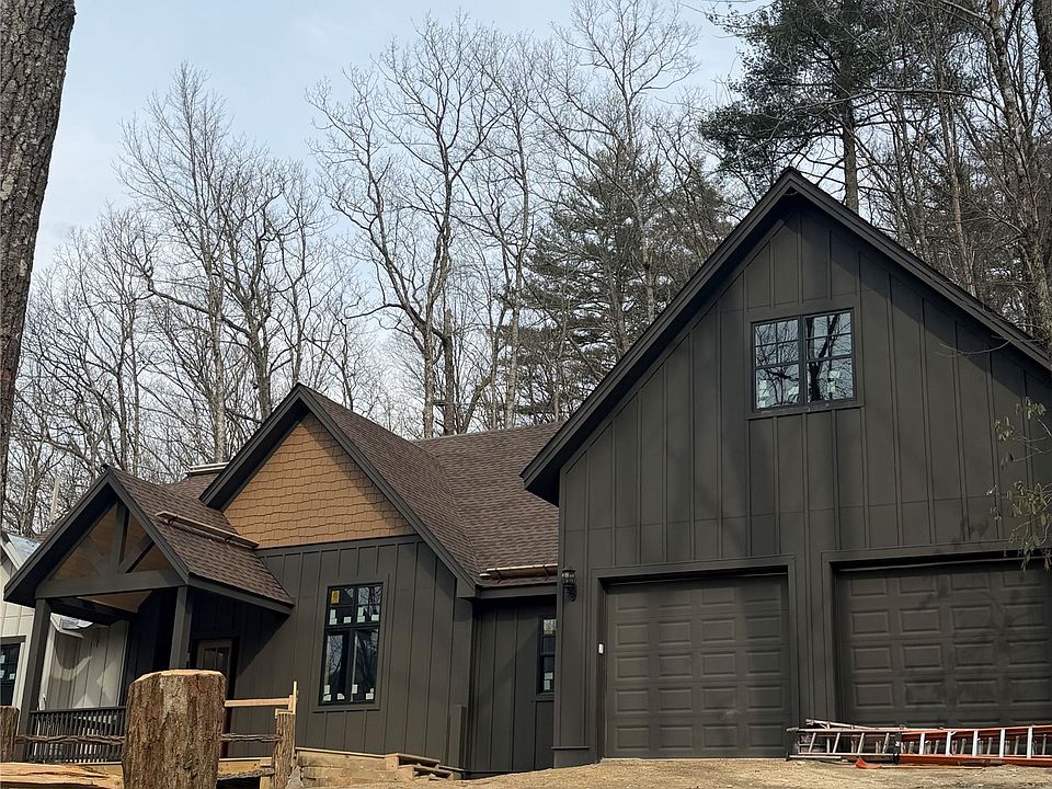 1st image of 143 E Rochester