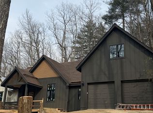 143 E Rochester, Cashiers, NC 28717