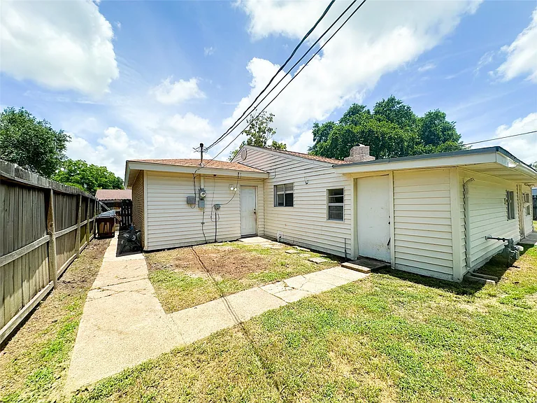 4904 Meadow Lark Ln — Photo 20