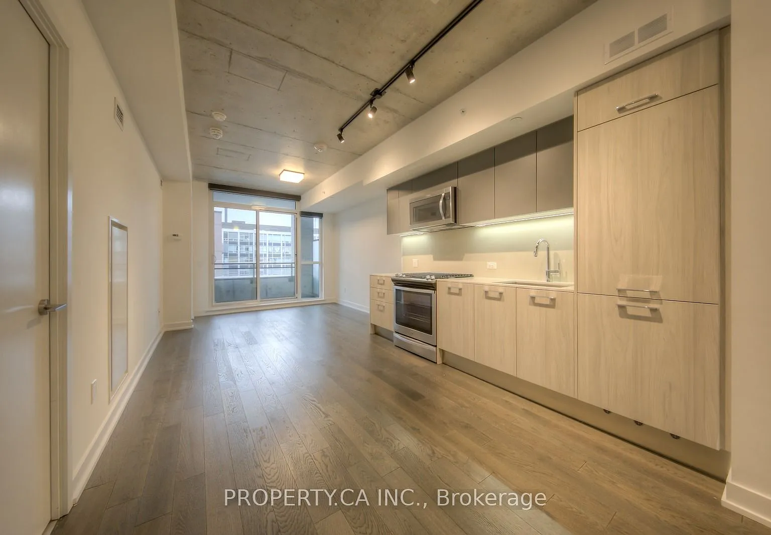 2 bed, $2,600 — Photo 1