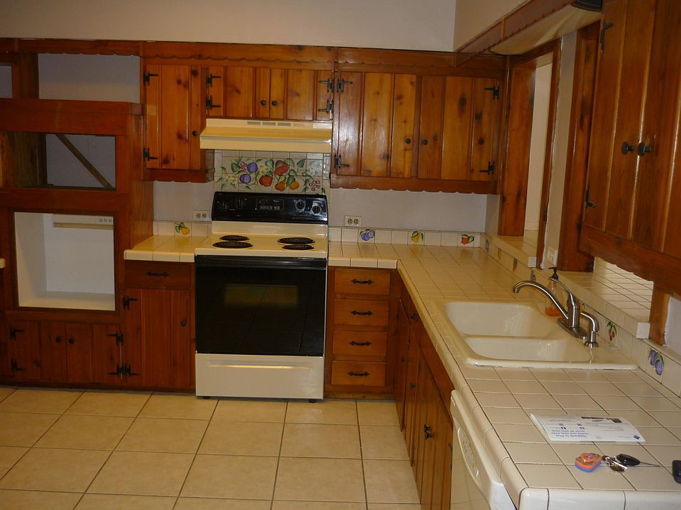 1st image of 2003 Peyton Dr