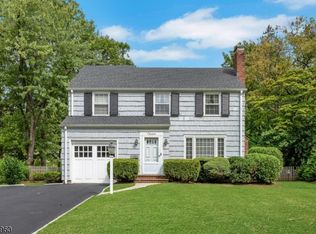 11 Mount Vernon Ave, Summit City, NJ 07901