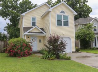 718 14th St APT B, Virginia Beach, VA 23451
