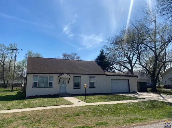 305 W Pottawatomie St, Silver Lake, KS 66539