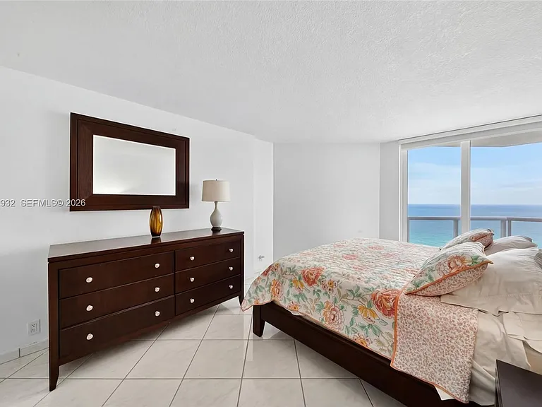 6767 Collins Ave #1609 — Photo 11