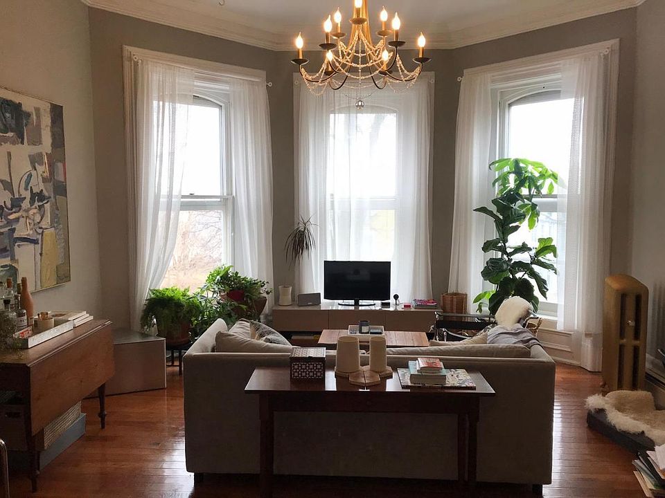 1st image of 49 Cottage St #5