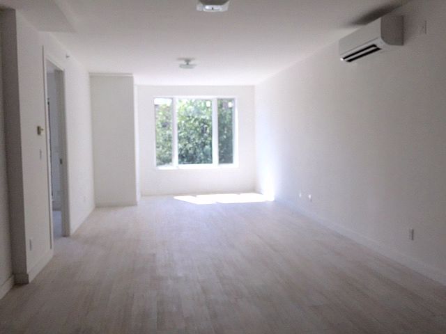 1st image of 1 2493 Ocean Ave #E