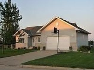 150 Burdick St, Salix, IA 51052