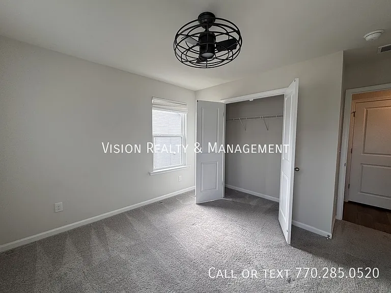 141 Winding River Dr — Photo 18