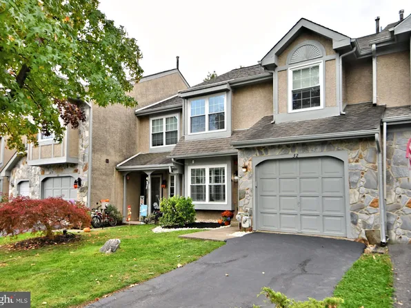 32 Sequoia Dr, Newtown, PA 18940