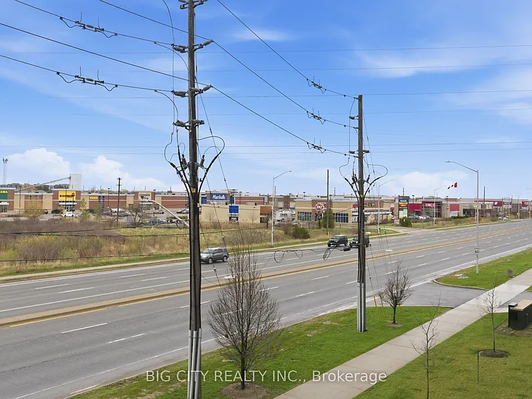 3200 Dakota Cmn #B303 — Photo 18
