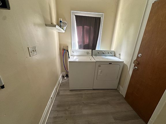 3rd image of 119 Parkview Ave #A