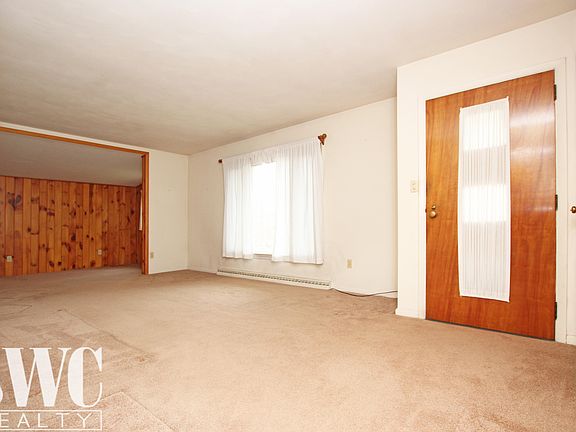 3rd image of 211 W 6th Ave S