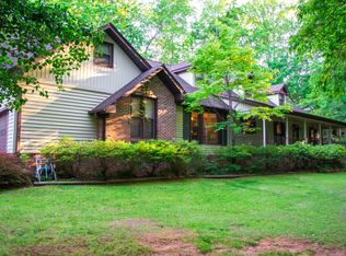 218 River Bend Rd, Greenville, SC 29617