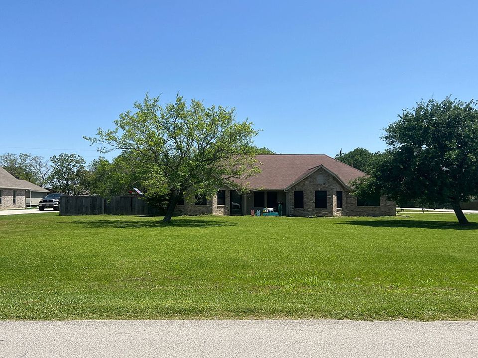 1st image of 5835 Plantation Dr