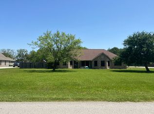 5835 Plantation Dr, Cove, TX 77523