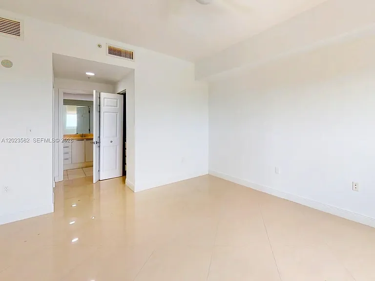 140 S Dixie Hwy #907 — Photo 11