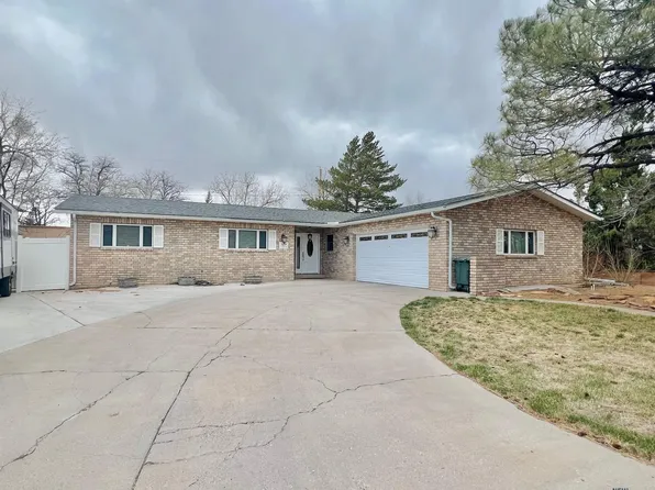 1228 Caesar Dr, Gallup, NM 87301