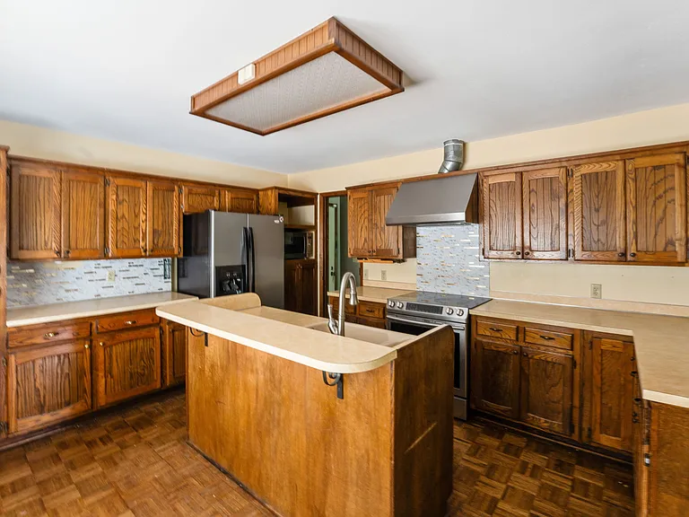 315 E Fairway Ln — Photo 12