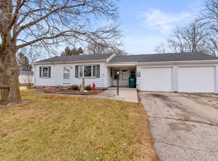 500 N Mill St, Saukville, WI 53080