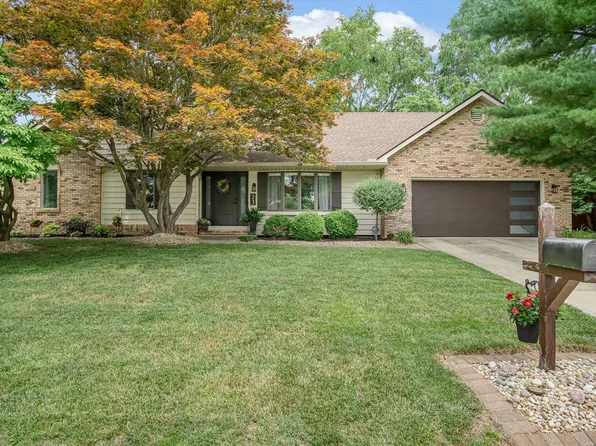 23 Sierra Dr, Glen Carbon, IL 62034