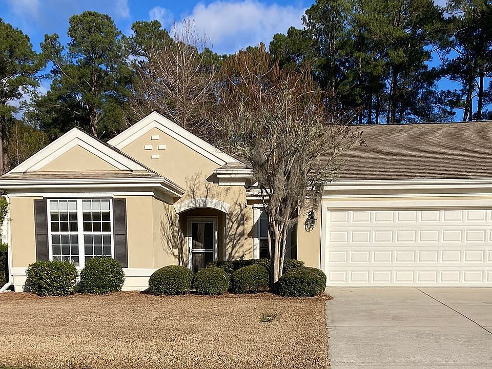 1st image of 10 Raven Ln
